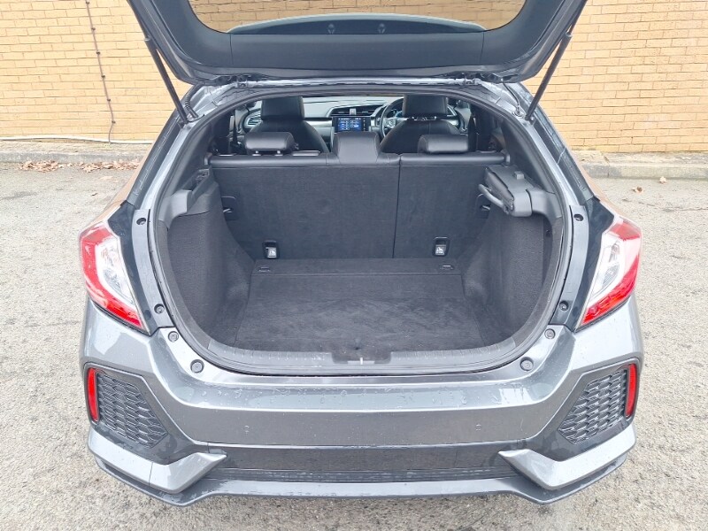 Used Honda Civic 2017 for sale - 77630308: Photo 8