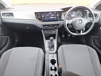 Used Volkswagen Polo 2019 for sale - 79048291: Photo