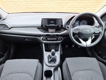 Used Hyundai i30 2019 for sale - 77544214: Photo