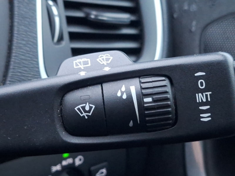 Used Volvo V40 2016 for sale - 77443005: Photo 14