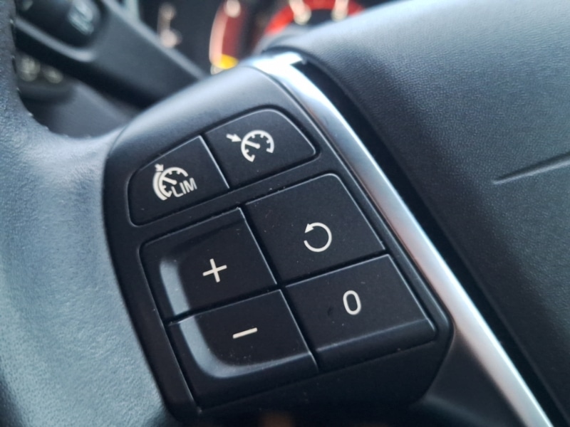 Used Volvo V40 2016 for sale - 77443005: Photo 18