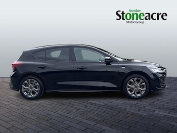 Used Ford Focus 2022 for sale - 76742541: Photo