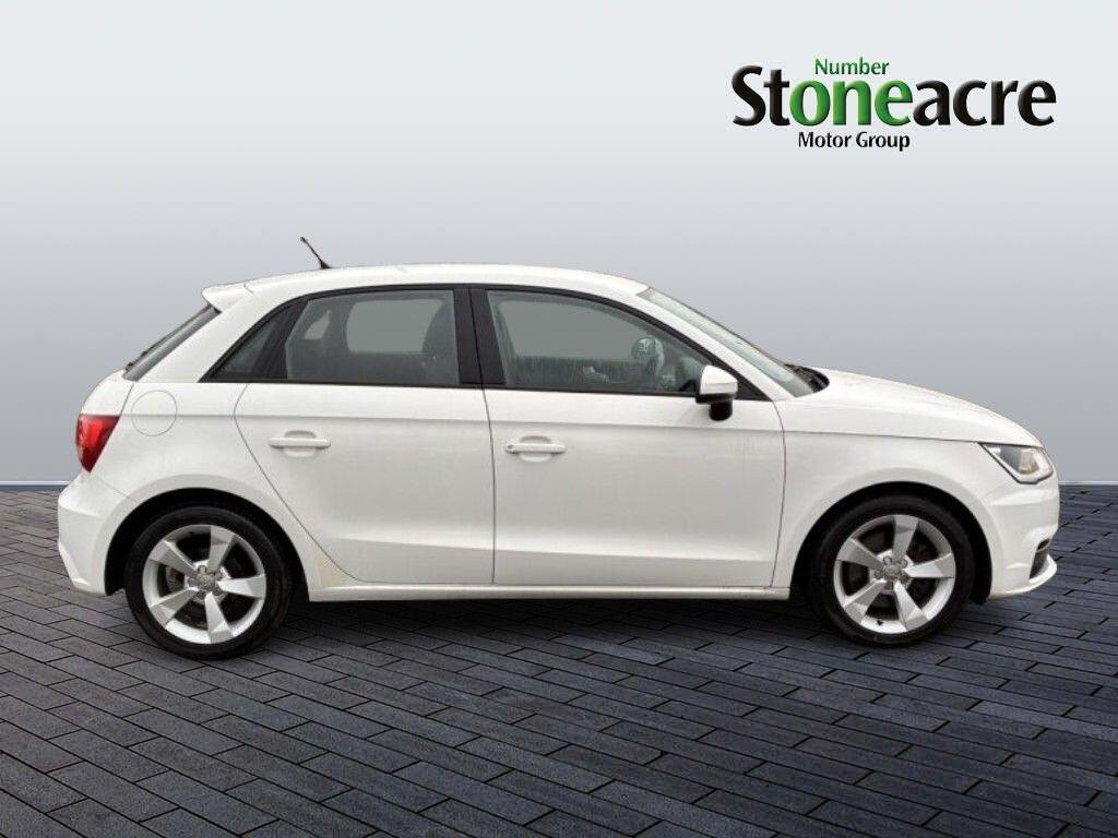 Used Audi A1 for sale - 77587104: Photo 2
