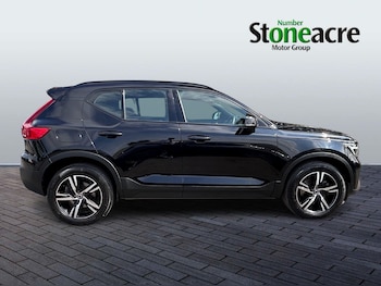 Used Volvo XC40 2023 for sale - 75364401: Photo