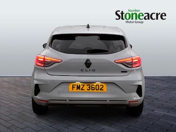 Used Renault Clio 2024 for sale - 77343812: Photo