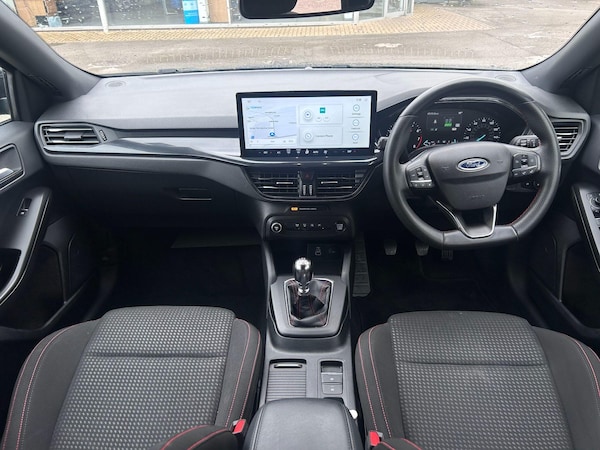 Used Ford Focus 2023 for sale - 76200218: Photo 12