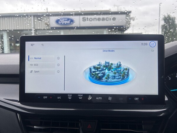 Used Ford Focus 2023 for sale - 76200218: Photo 19