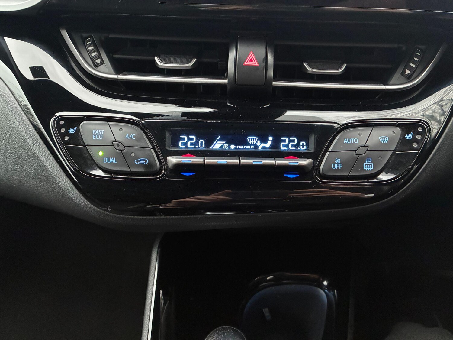 Used Toyota C-HR 2023 for sale - 77882308: Photo 16