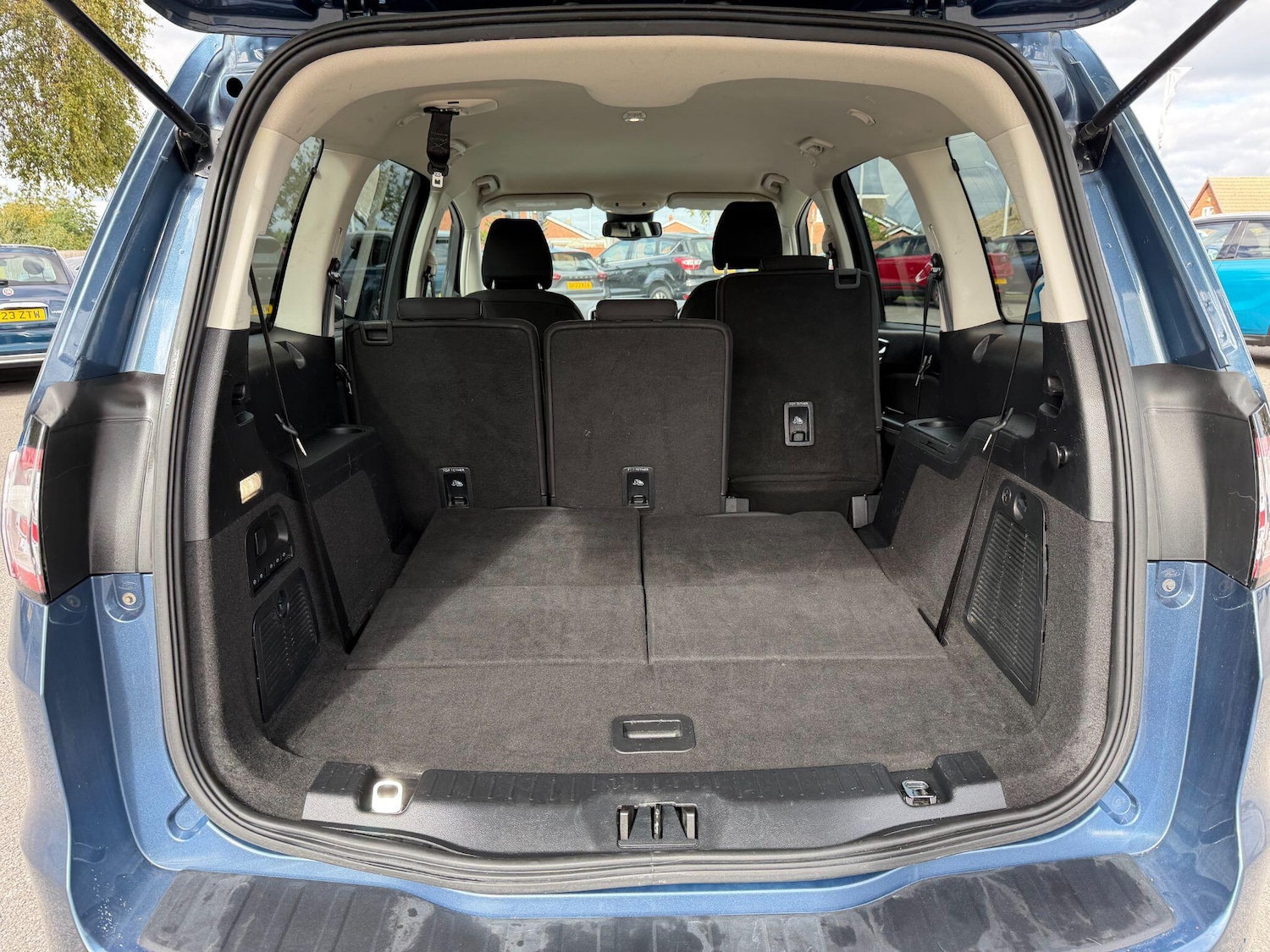 Used Ford Galaxy 2021 for sale - 76269797: Photo 11