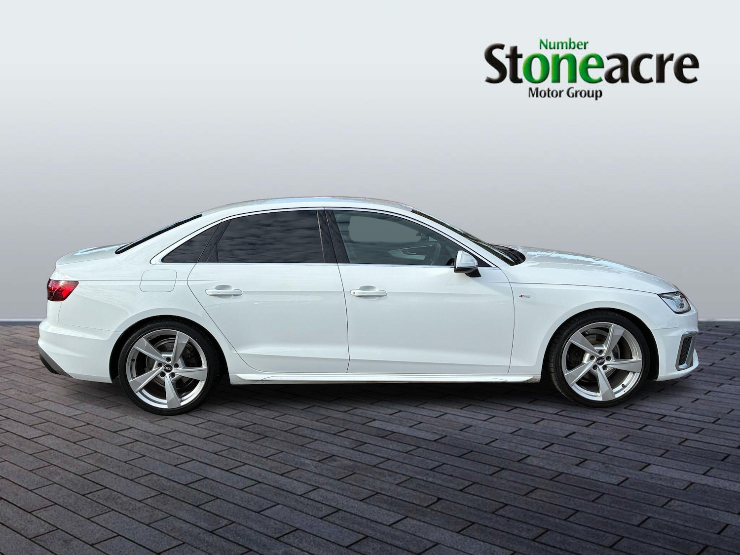 Used Audi A4 2021 for sale - 76499223: Photo 2