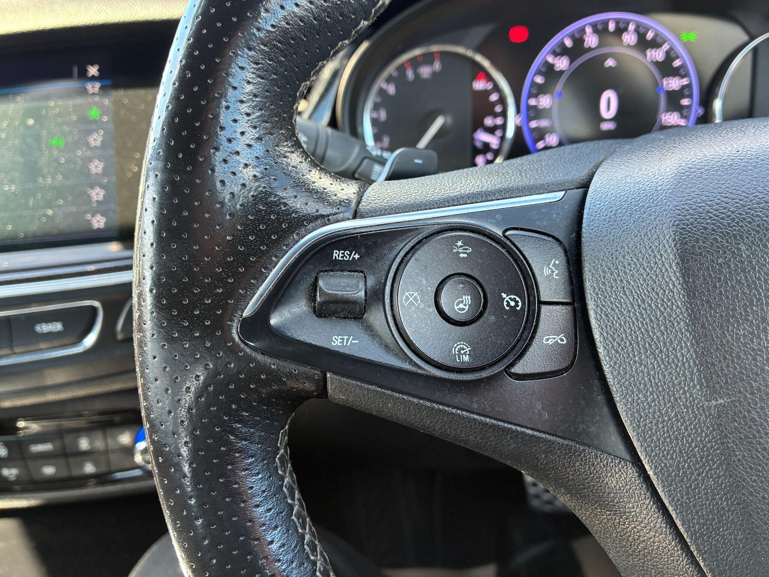 Used Vauxhall Insignia 2018 for sale - 78019291: Photo 12