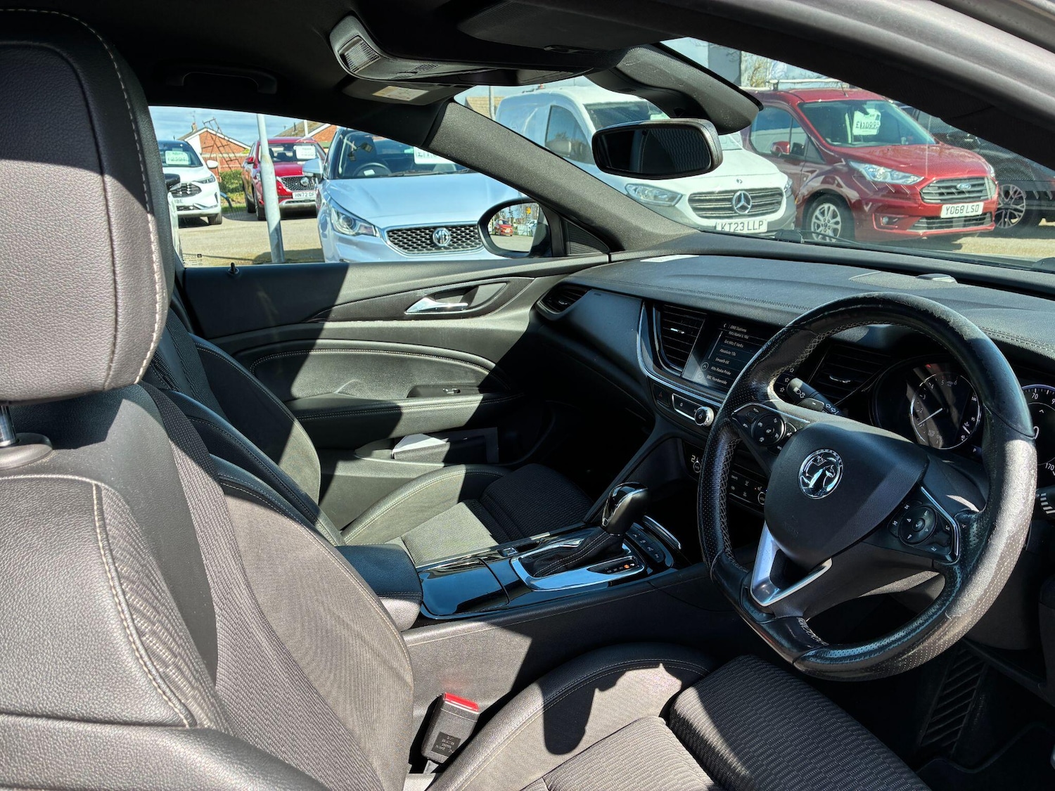 Used Vauxhall Insignia 2018 for sale - 78019291: Photo 9