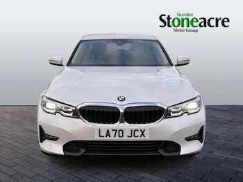 Used BMW 3 Series 2021 for sale - 77203890: Photo