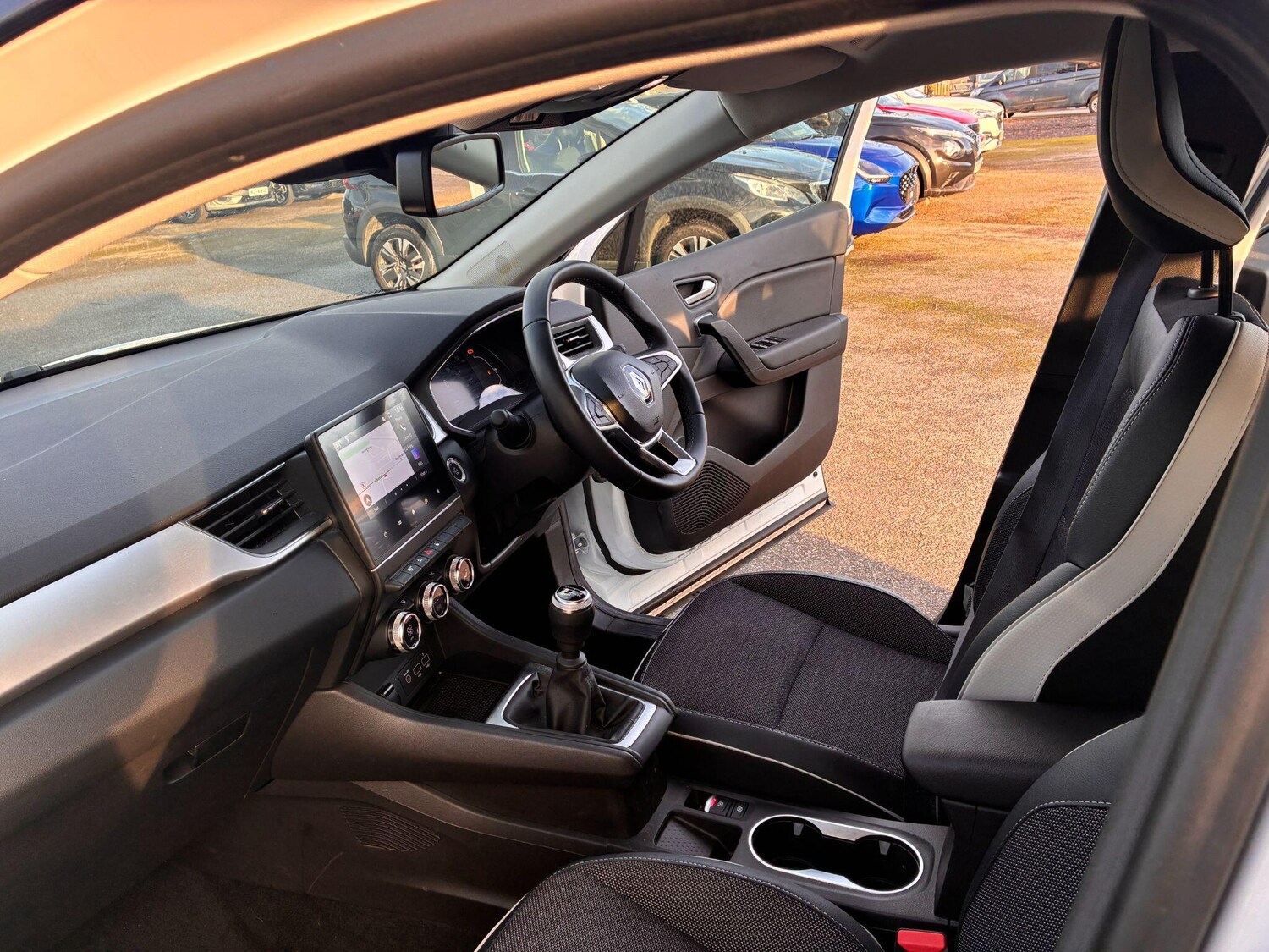 Used Renault Captur for sale - 77587136: Photo 20