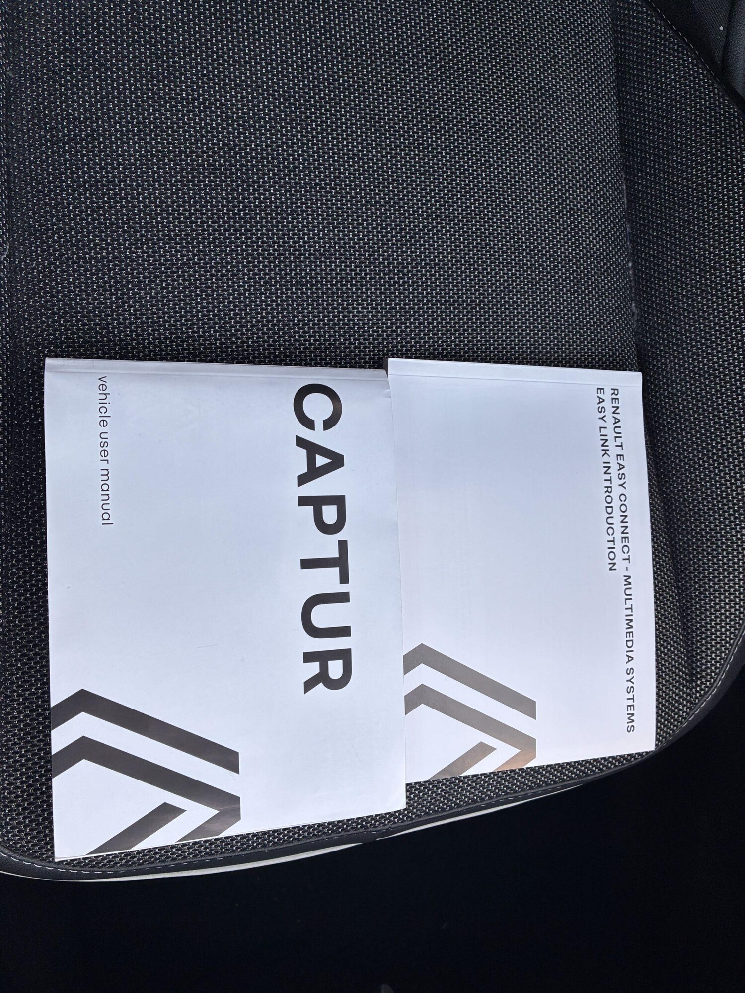 Used Renault Captur for sale - 77587136: Photo 21