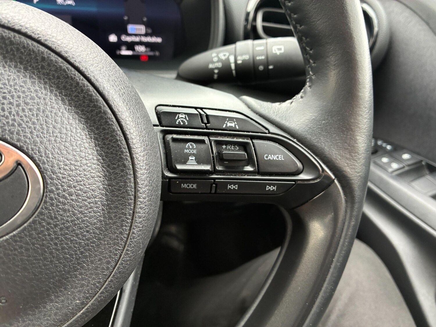 Used Toyota Yaris Cross for sale - 78127749: Photo 12