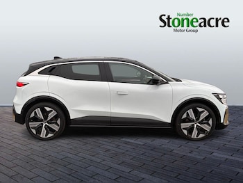 Used Renault Megane E Tech 2023 for sale - 77400510: Photo