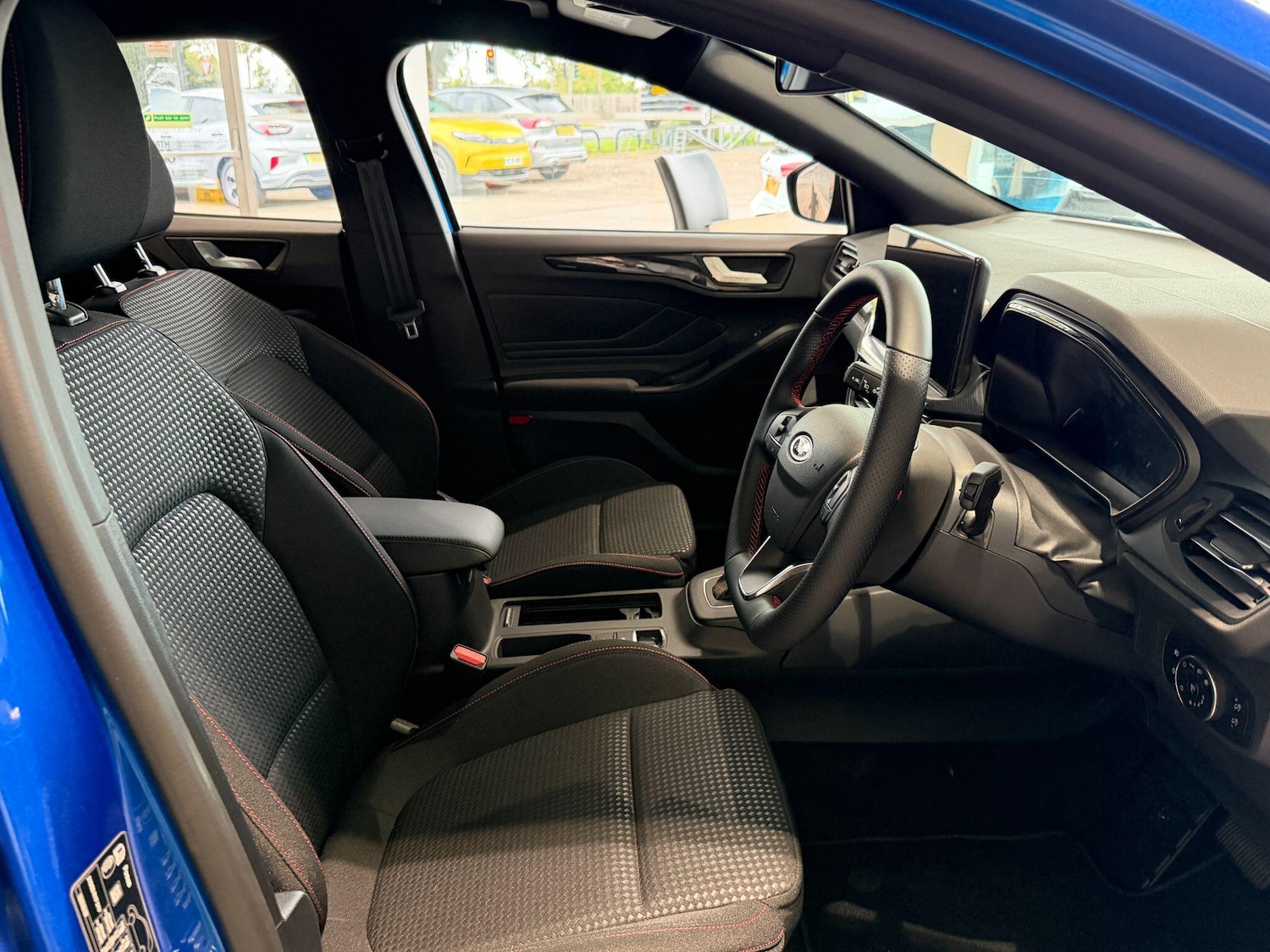 Used Ford Focus 2025 for sale - 76226793: Photo 11