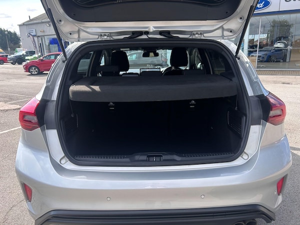 Used Ford Focus 2023 for sale - 76201347: Photo 10