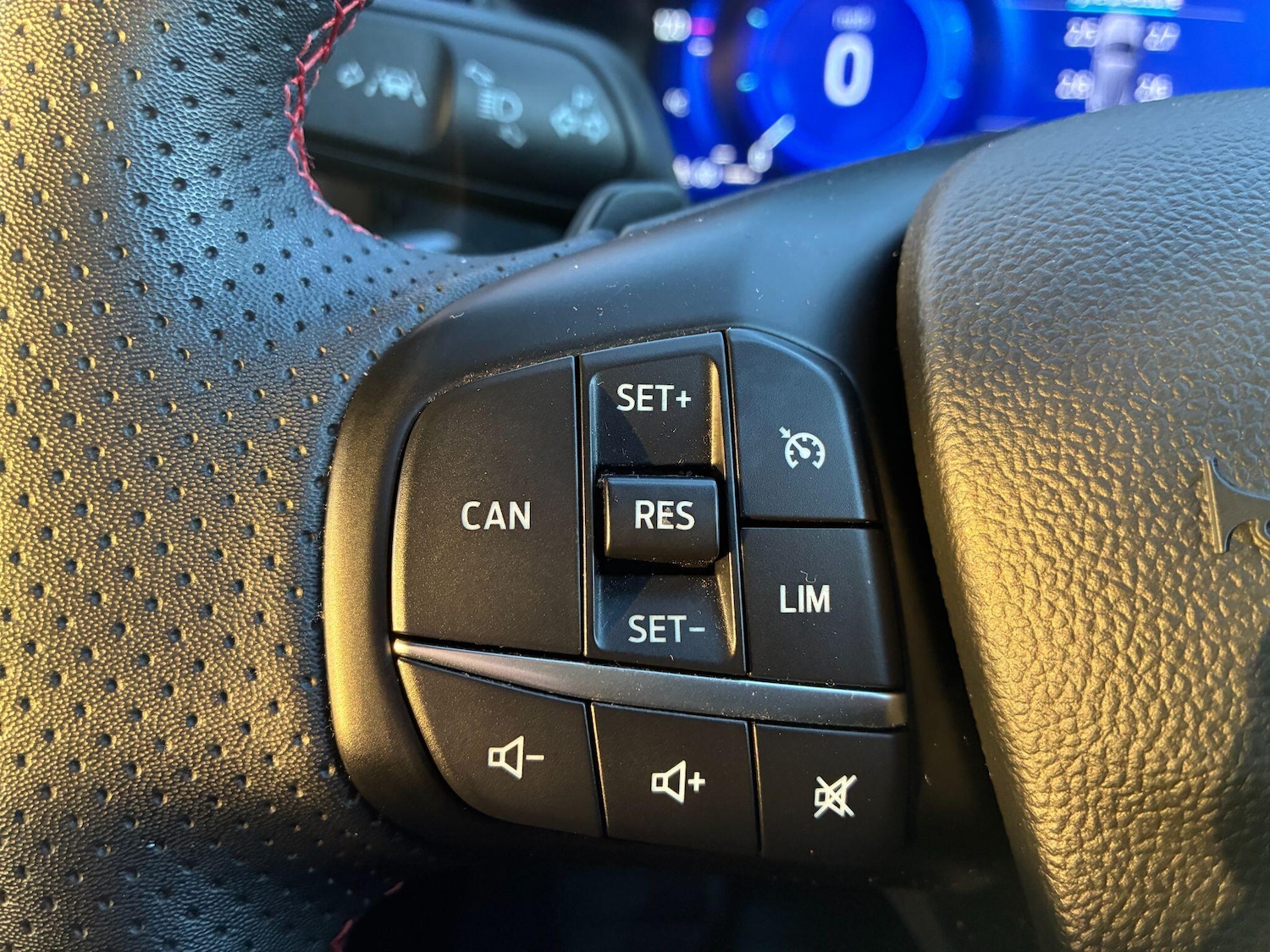 Used Ford Focus 2023 for sale - 77109607: Photo 14