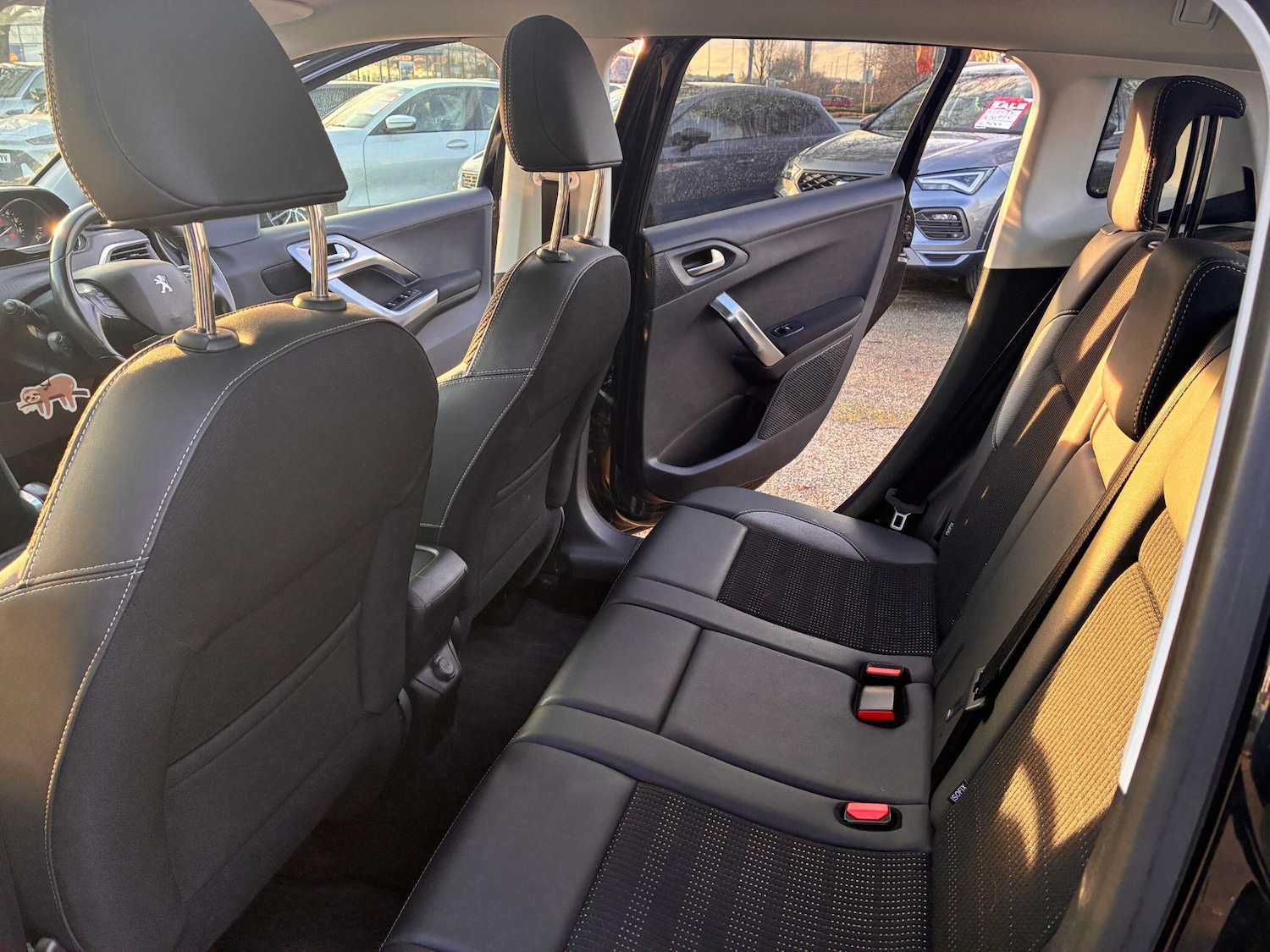 Used Peugeot 2008 2018 for sale - 77439812: Photo 12