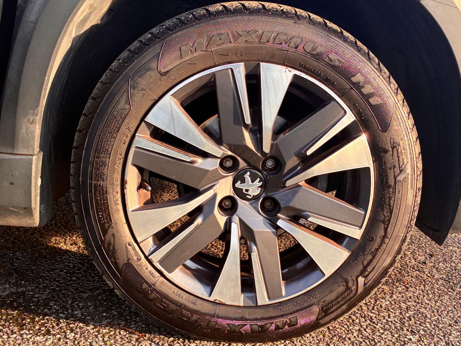 Used Peugeot 2008 2018 for sale - 77439812: Photo 13