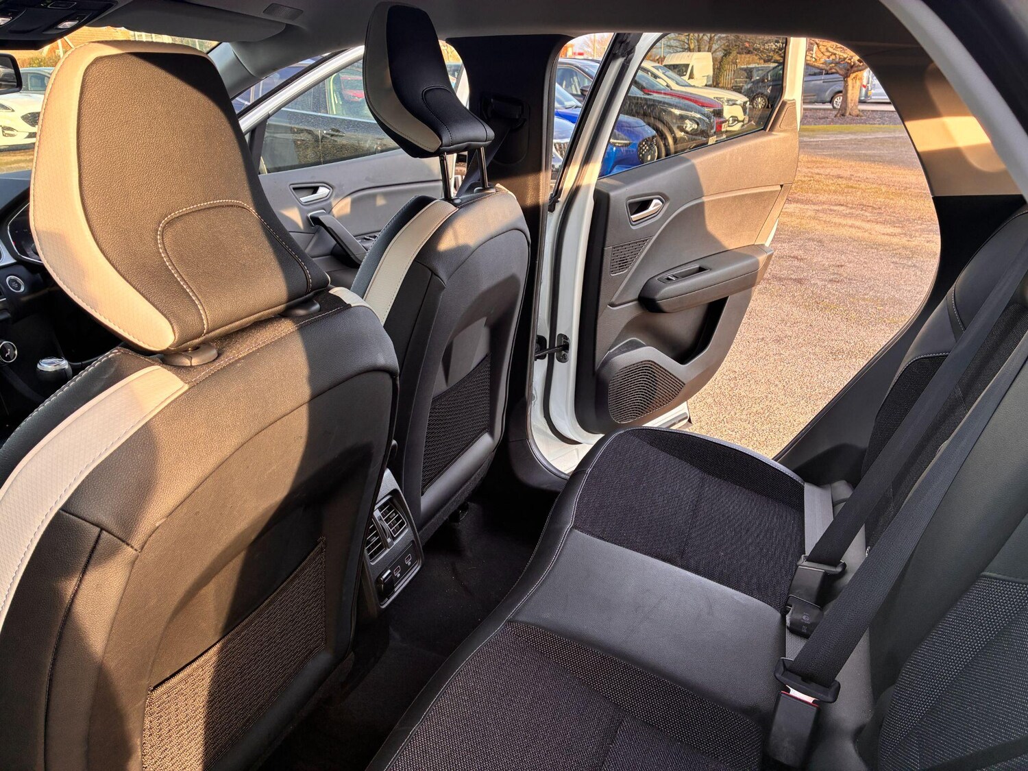 Used Renault Captur 2022 for sale - 77396611: Photo 19