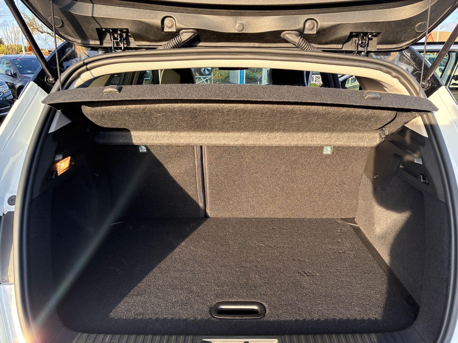 Used Renault Captur for sale - 77710503: Photo 10