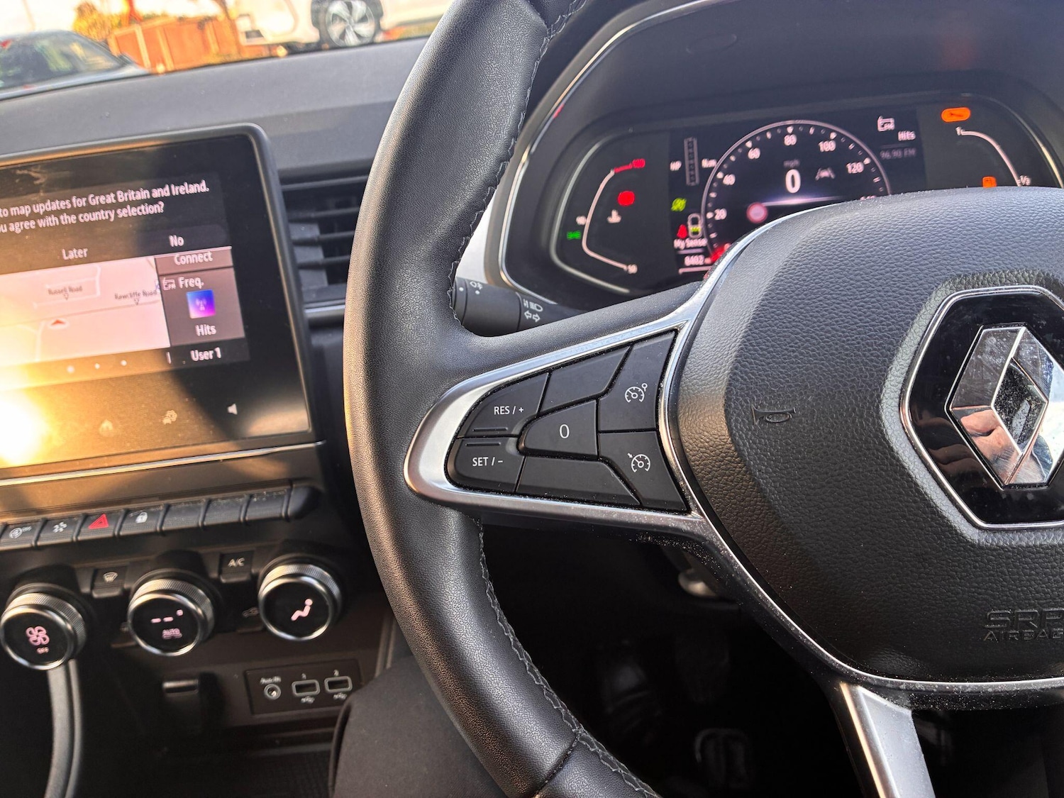 Used Renault Captur for sale - 77710503: Photo 11