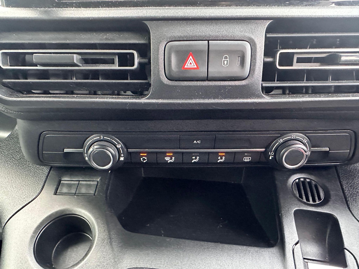 Used Vauxhall Combo Life 2022 for sale - 76138239: Photo 17