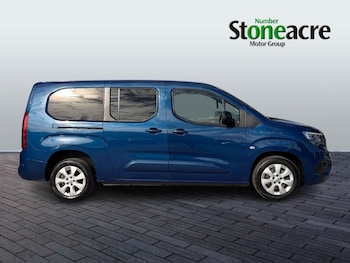 Used Vauxhall Combo Life 2022 for sale - 76138239: Photo 2