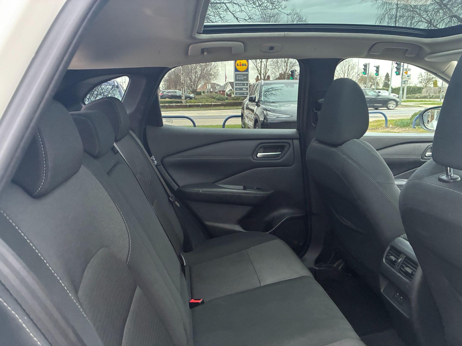 Used Nissan Qashqai for sale - 77670755: Photo 12