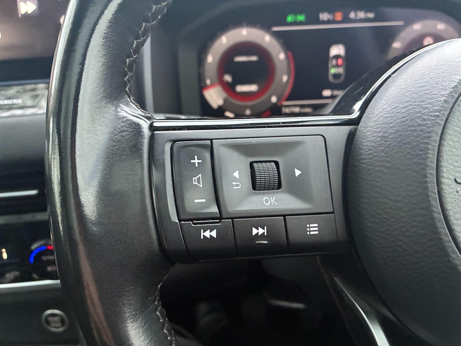 Used Nissan Qashqai for sale - 77670755: Photo 15