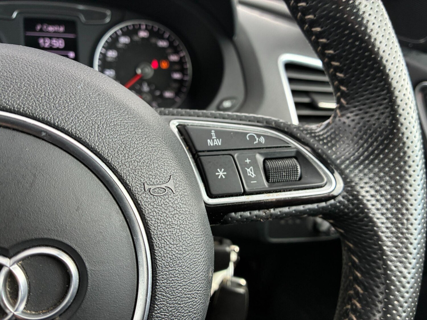 Used Audi Q3 2018 for sale - 78020146: Photo 15