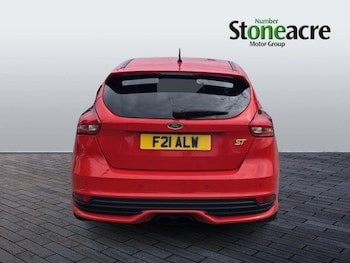 Used Ford Focus 2015 for sale - 79075810: Photo