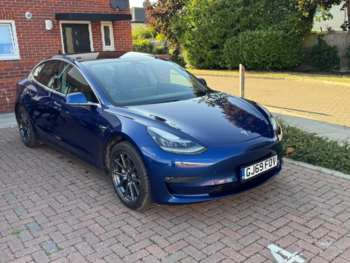 2019 (69) - Standard Plus 4dr Auto