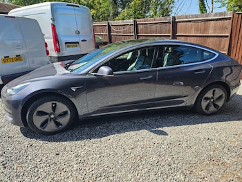 Used Tesla Model 3 2019 for sale - 78389901: Photo