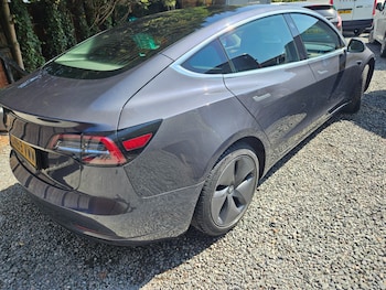 Used Tesla Model 3 2019 for sale - 78389901: Photo