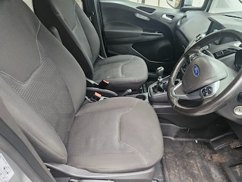 Used Ford Transit Courier 2022 for sale - 78290000: Photo