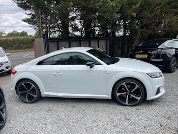 2017 (17) - 2.0T FSI Black Edition 2dr S Tronic
