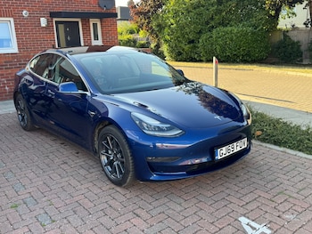 2019 (69) - Standard Plus 4dr Auto