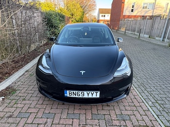 2019 (69) - Long Range AWD 4dr Auto