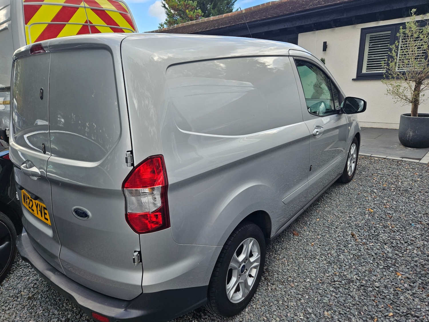 Used Ford Transit Courier 2022 for sale - 77492854: Photo 2