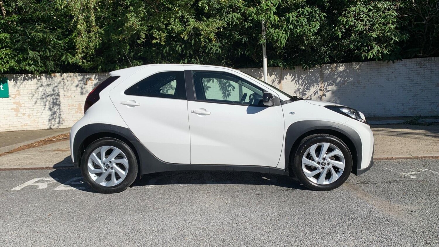 Used Toyota Aygo X 2023 for sale - 76676433: Photo 16