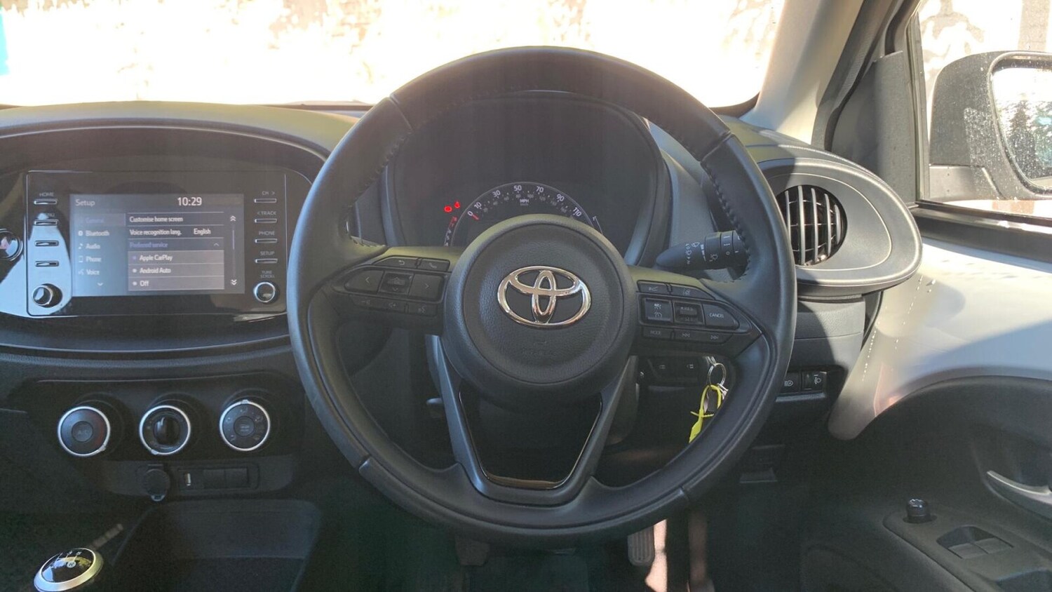 Used Toyota Aygo X 2023 for sale - 76676433: Photo 8