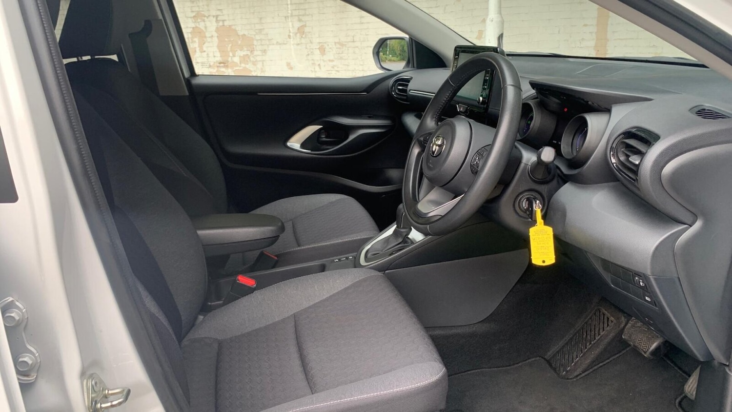 Used Toyota Yaris 2023 for sale - 76675787: Photo 11