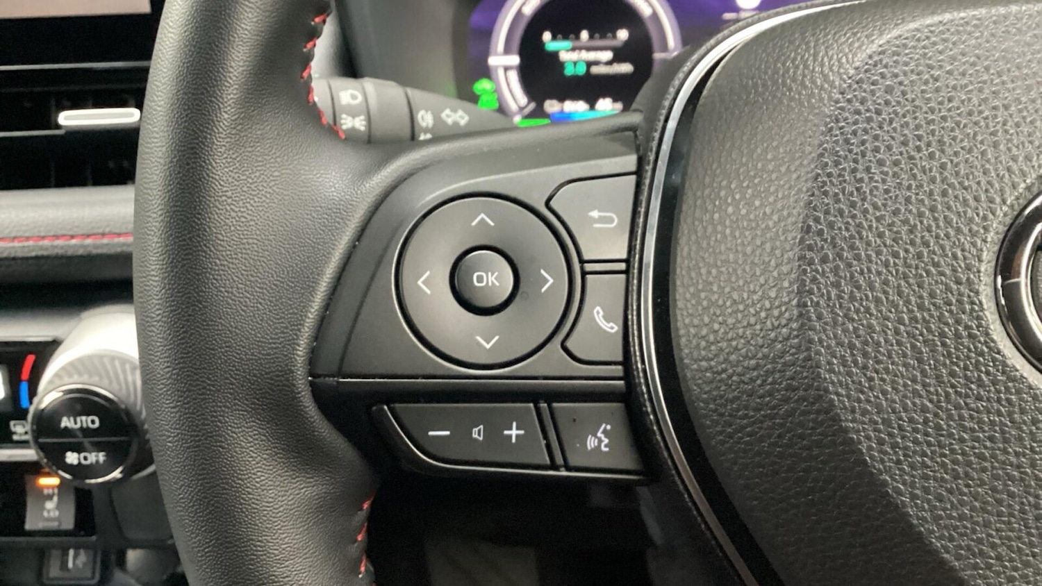 Used Toyota RAV4 2025 for sale - 76680227: Photo 25