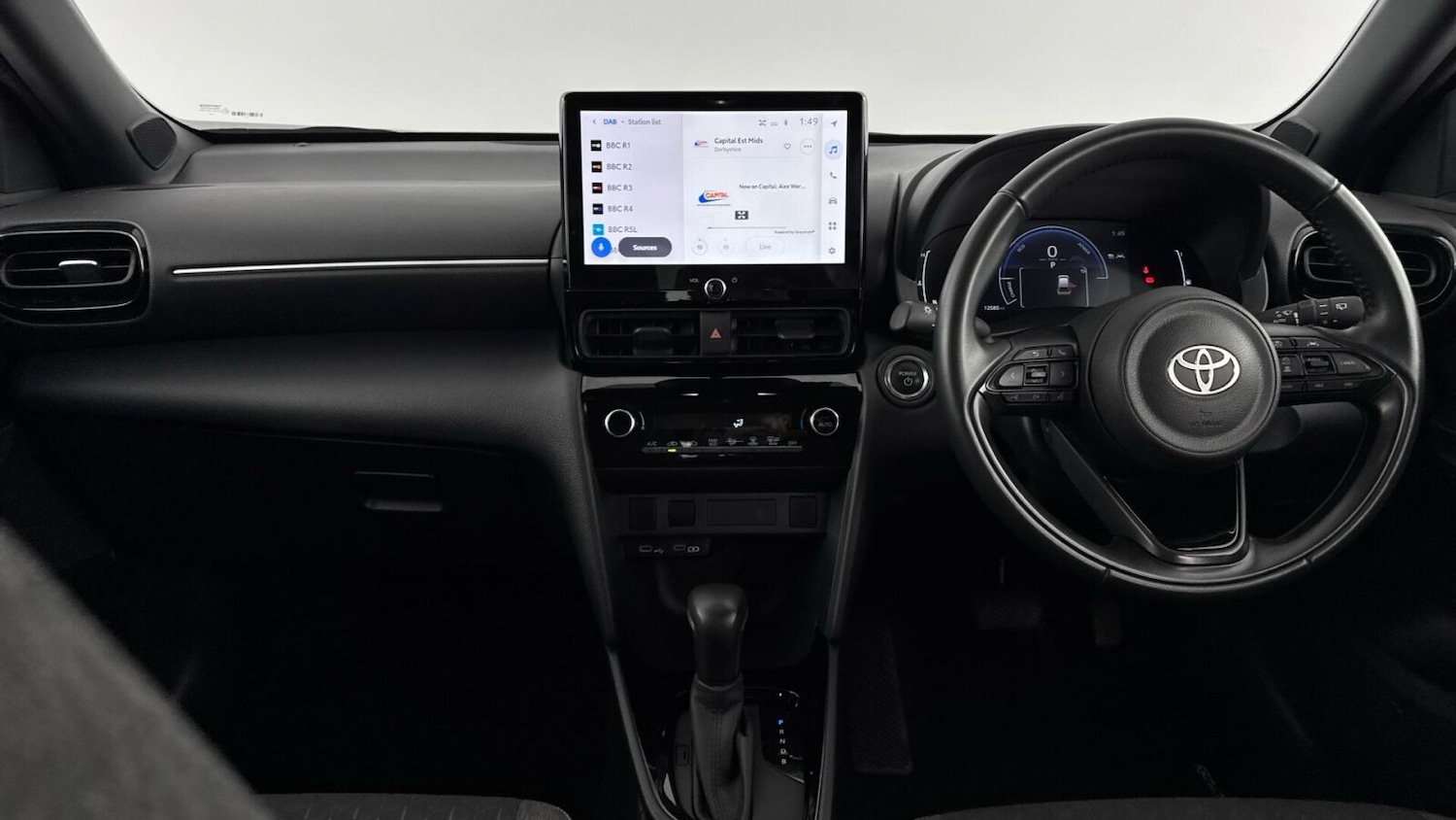 Used Toyota Yaris Cross 2024 for sale - 76766773: Photo 5