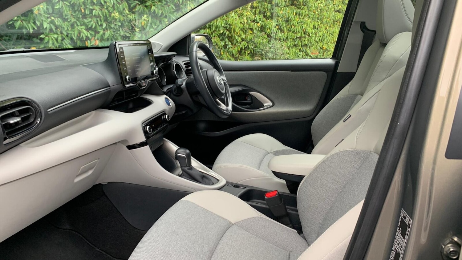 Used Toyota Yaris 2021 for sale - 76681244: Photo 10