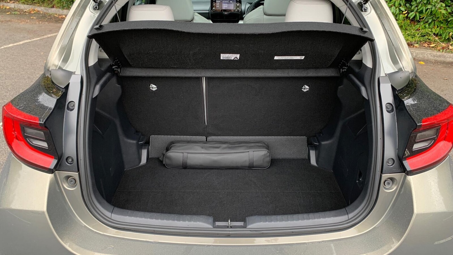 Used Toyota Yaris 2021 for sale - 76681244: Photo 14